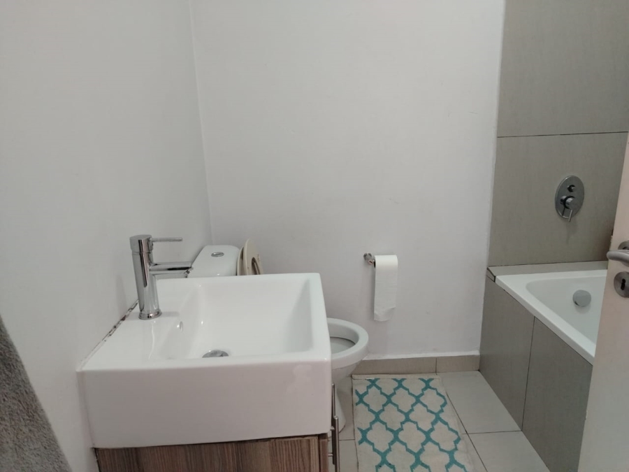 2 Bedroom Property for Sale in Parklands Western Cape